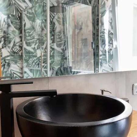 Aphrodite's Hideaway *